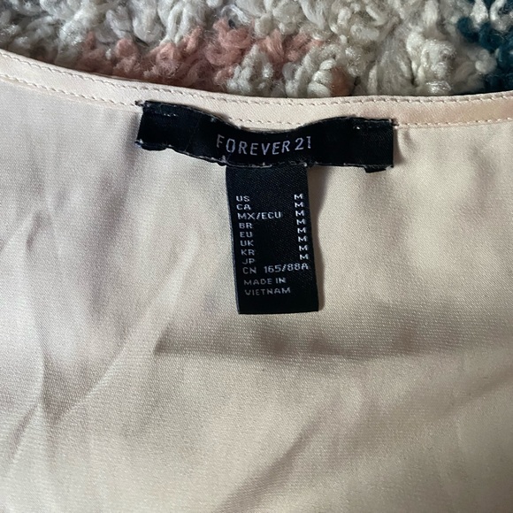 Silky crop top - Picture 3 of 3